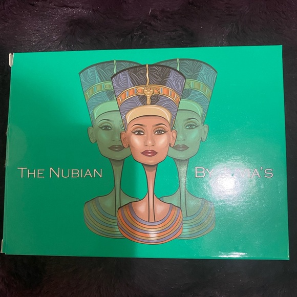 Juvia’s Place Eyeshadow Palettes - Picture 3 of 5